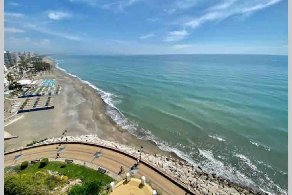 Amazing Frontline Sea Views Studio Apartment Castillo Del Vigia Torremolinos Eksteriør bilde