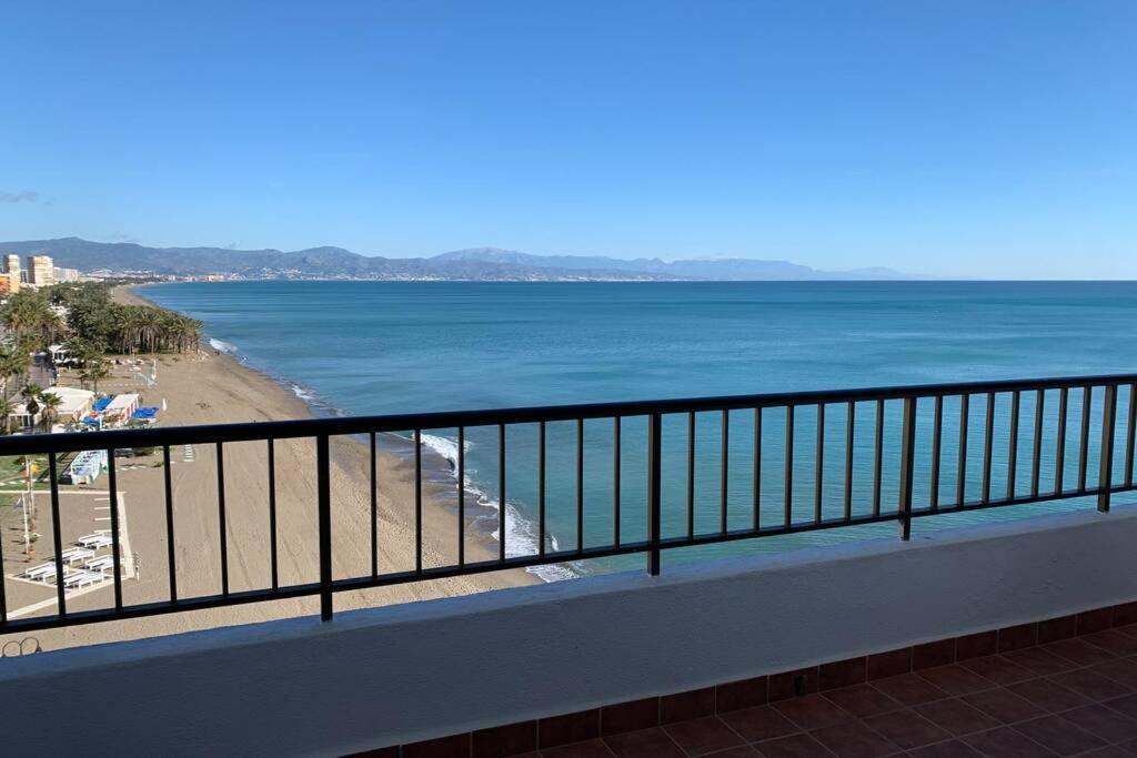 Amazing Frontline Sea Views Studio Apartment Castillo Del Vigia Torremolinos Eksteriør bilde