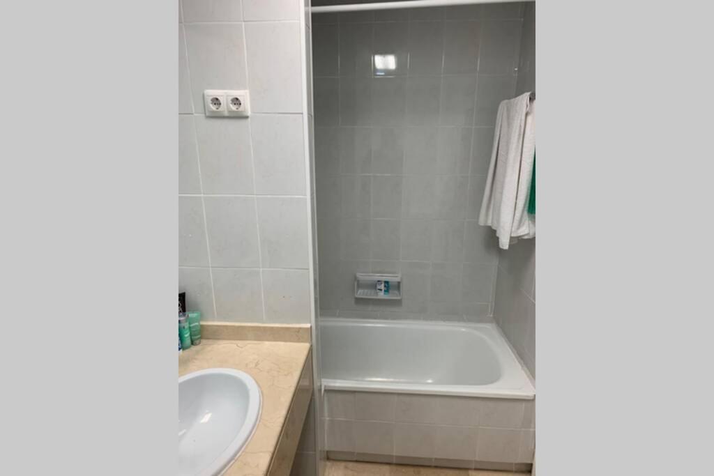 Amazing Frontline Sea Views Studio Apartment Castillo Del Vigia Torremolinos Eksteriør bilde