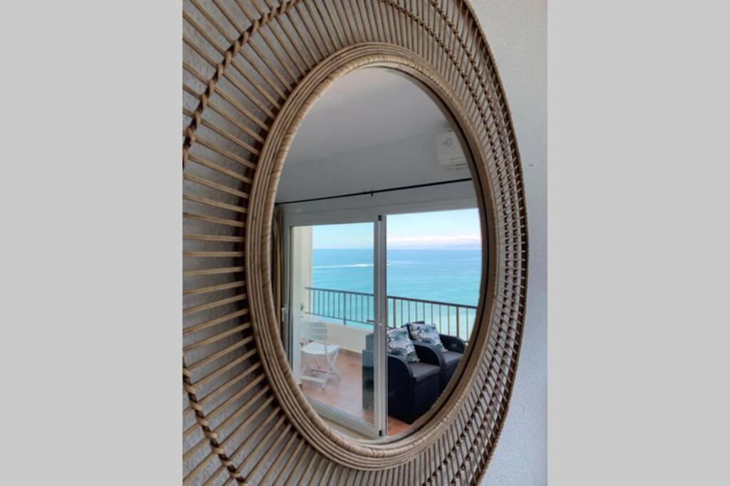 Amazing Frontline Sea Views Studio Apartment Castillo Del Vigia Torremolinos Eksteriør bilde