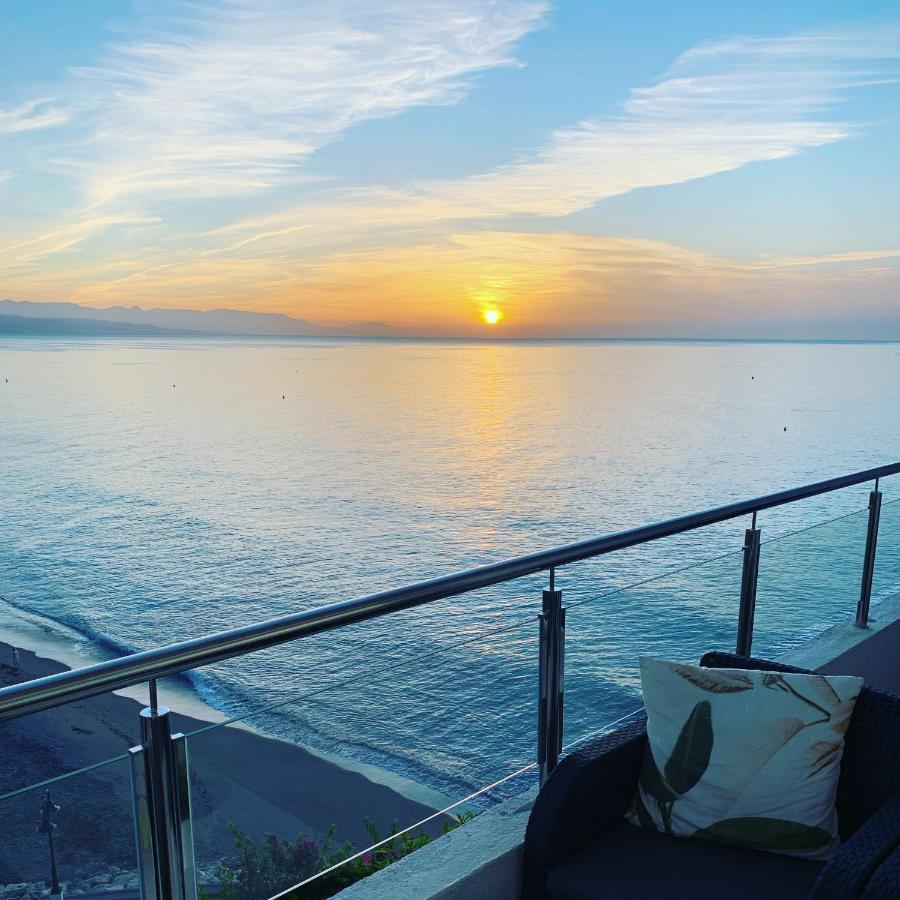 Amazing Frontline Sea Views Studio Apartment Castillo Del Vigia Torremolinos Eksteriør bilde