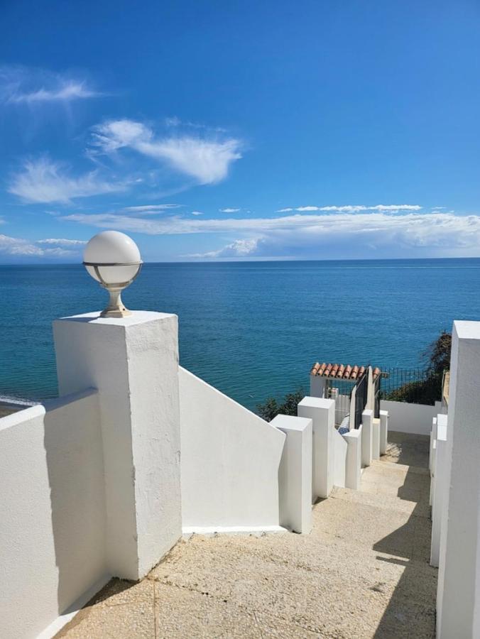Amazing Frontline Sea Views Studio Apartment Castillo Del Vigia Torremolinos Eksteriør bilde