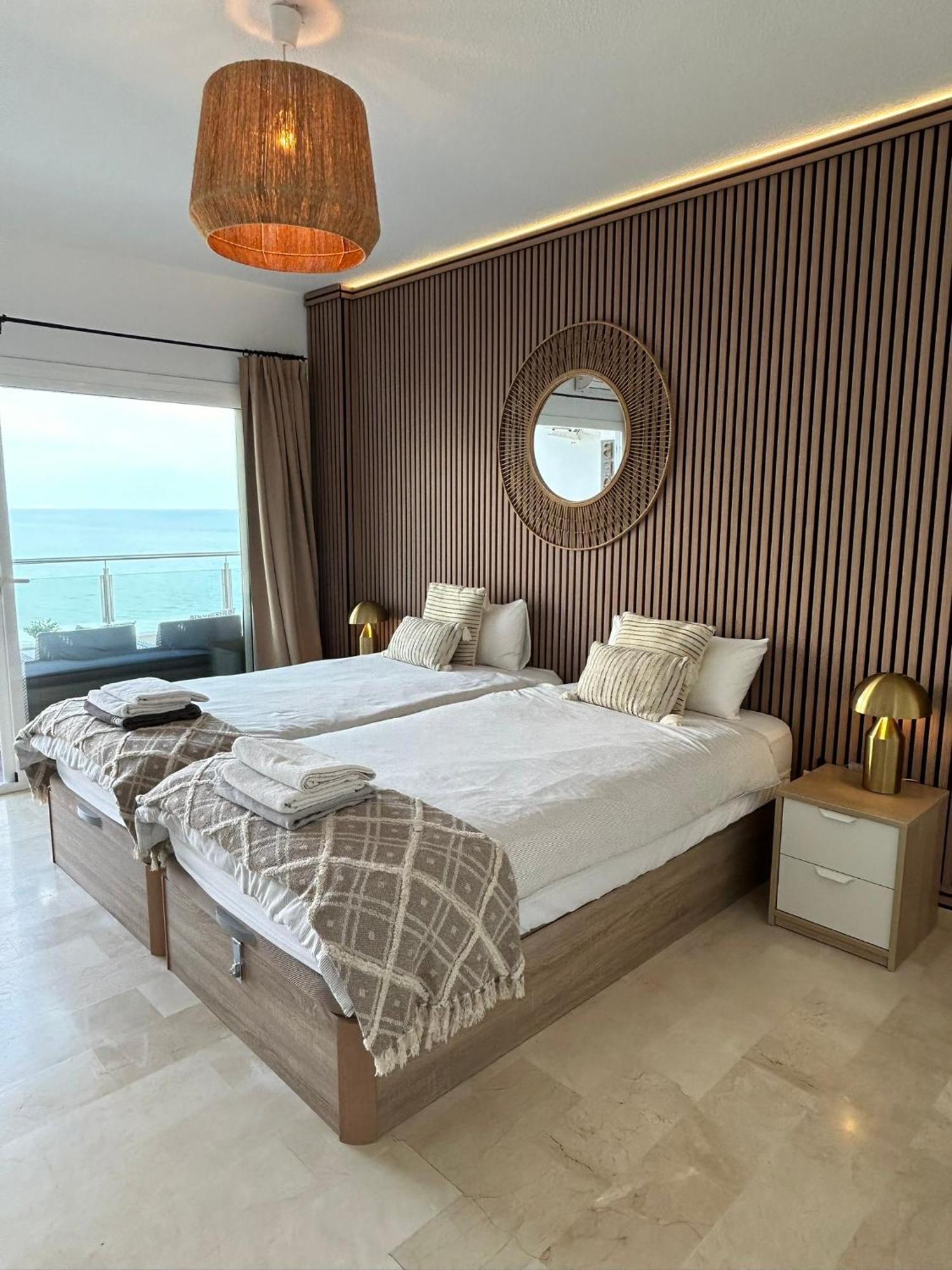 Amazing Frontline Sea Views Studio Apartment Castillo Del Vigia Torremolinos Eksteriør bilde